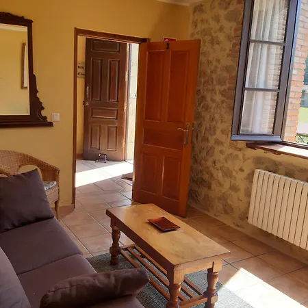 Rurales La Escuela Apartment *